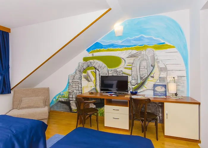 住宿加早餐酒店 帕尔马客房住宿加早餐旅馆 4*